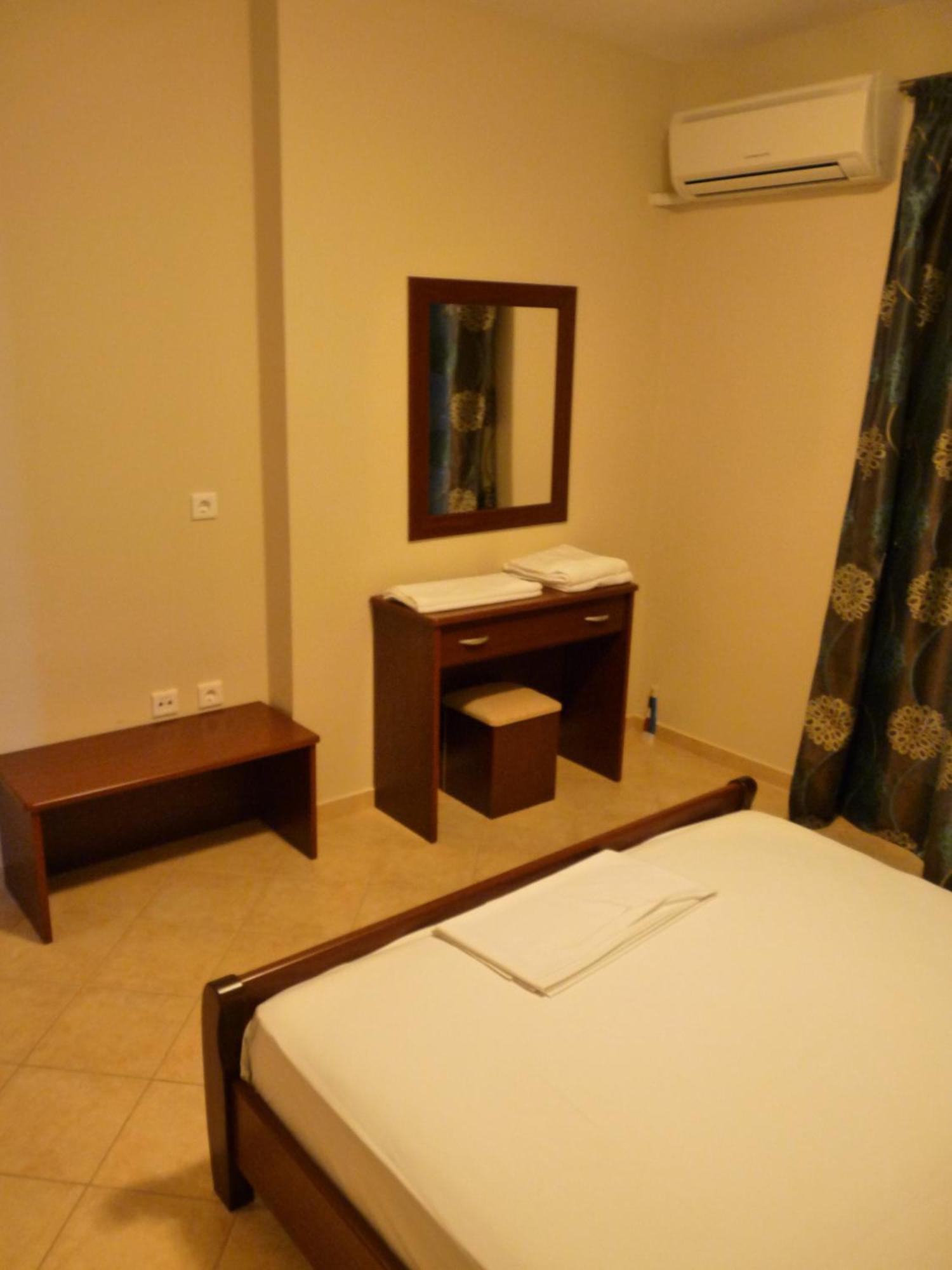 Hotel Sea Eratini Rum bild